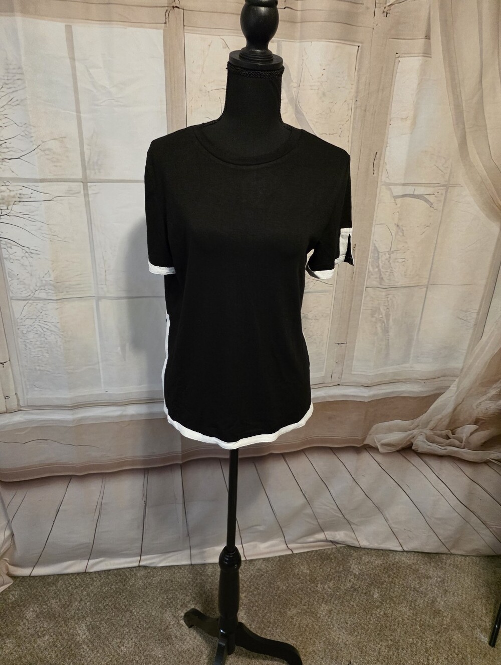 Kohl's Black Short Sleeve Tee with White Trim